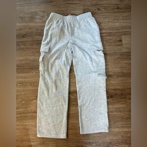 Women’s Gray Cargo Sweatpants